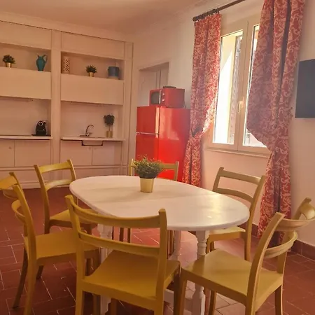 Domus San Carlo Apartament *